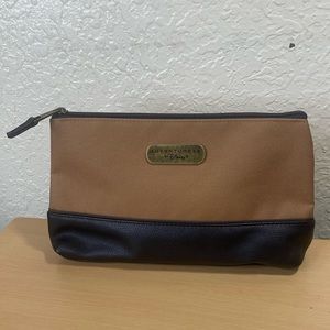 Adventures by Disney clutch